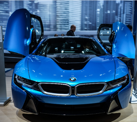 BMW i8 — showroom shine